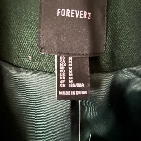 NWT green jacket from Forever 21 double breasted with pockets and inside button - Picture 6 of 6